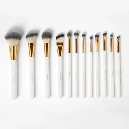 BH STUDIO PRO makeup brush set, Studded Elegance 12-Piece Brush Set (PINK) - Image 6