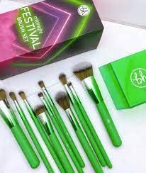 BH STUDIO PRO makeup brush set, Midnight Festival Brush Set 10 Piece Brush Collection with Brush Holder (GREEN) - Image 2
