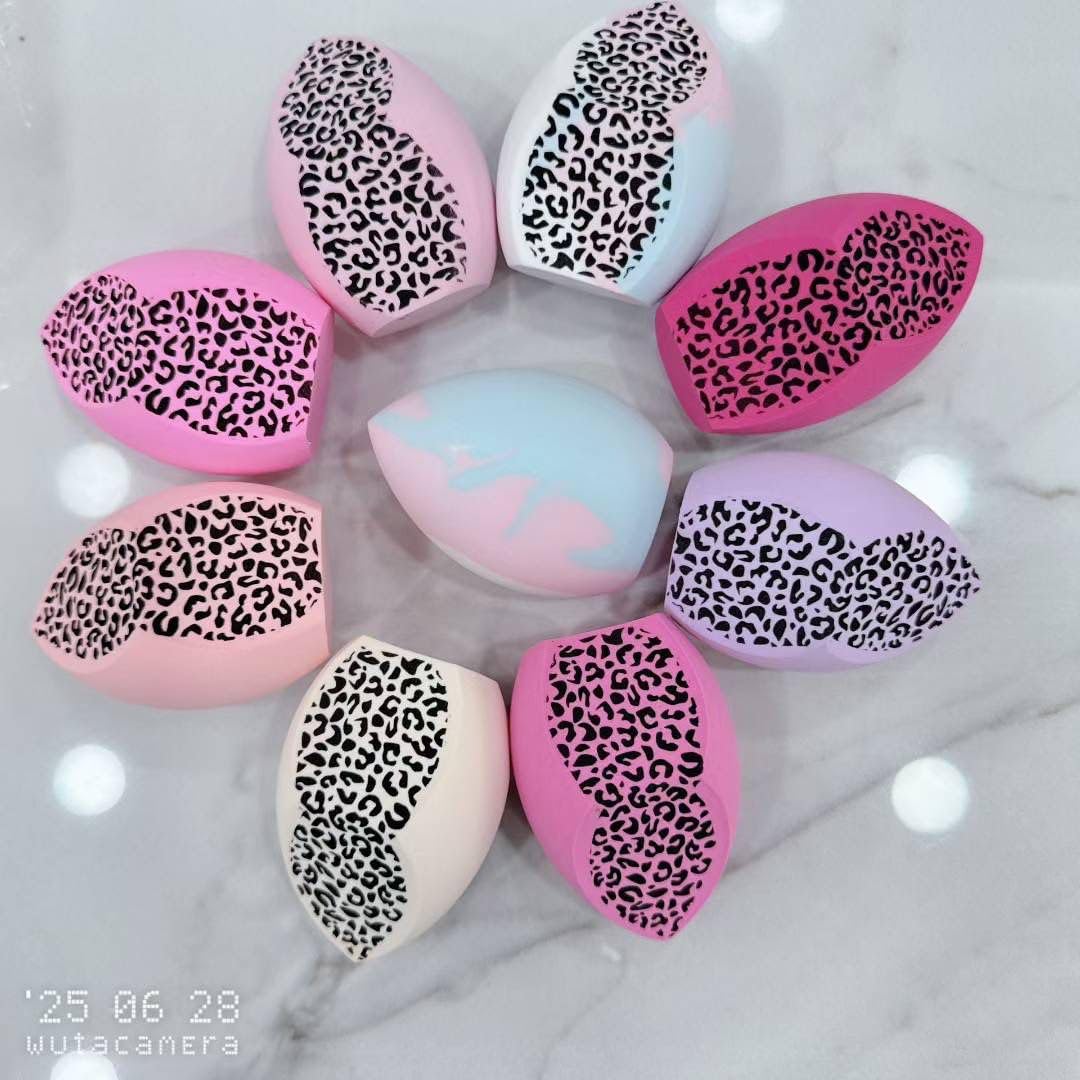 BH STUDIO PRO Dual-purpose Powder Puff & Makeup Sponge – Premium Makeup Sponge Set For Foundation, Loose Powder – Travel-friendly, Multi-purpose Portable Travel 1 Pcs - Multicolored (Leopard print Sponge) - Image 5