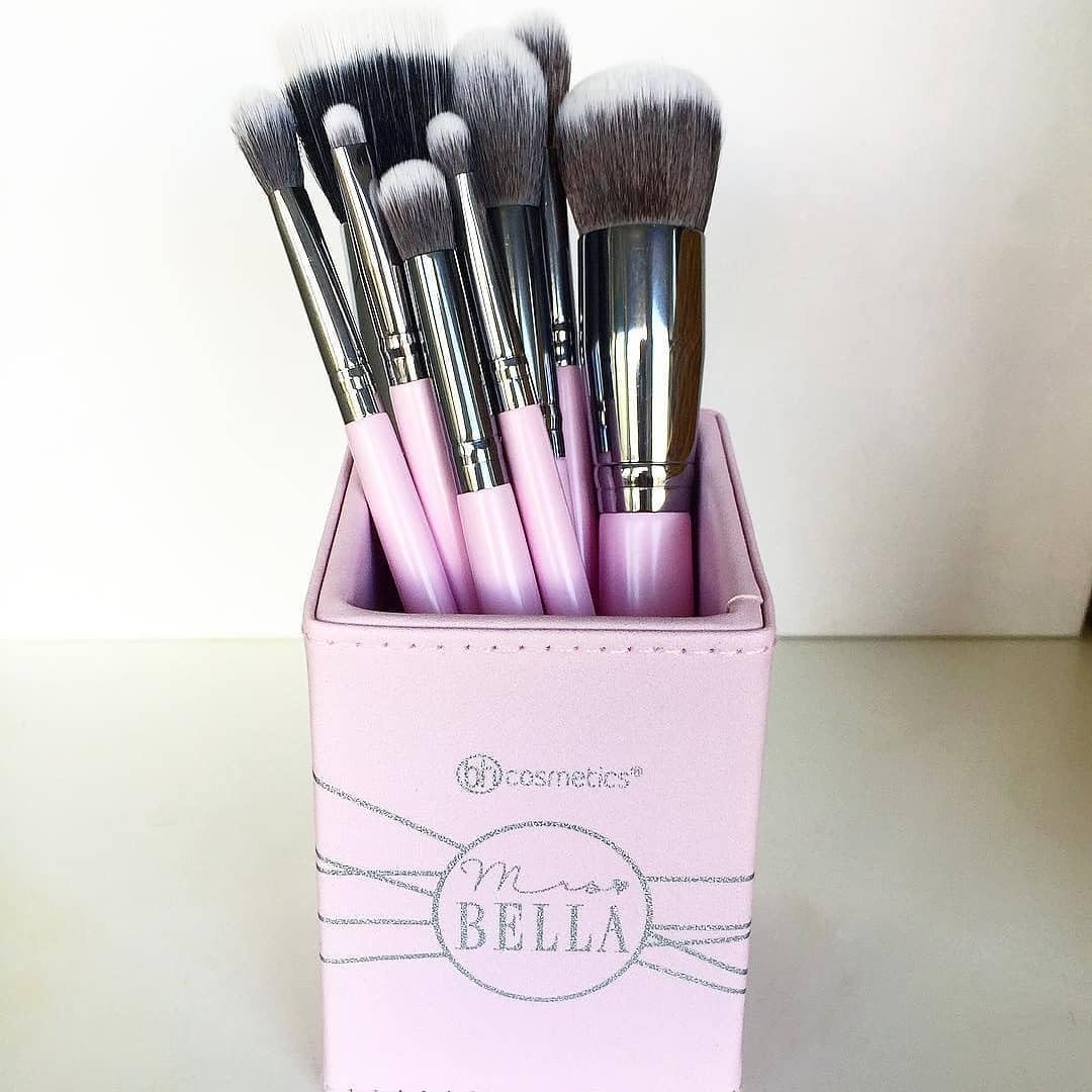 BH STUDIO PRO makeup brush set, Mrs. Bella 9 Pcs Brush Set with Brush Holder - Image 5
