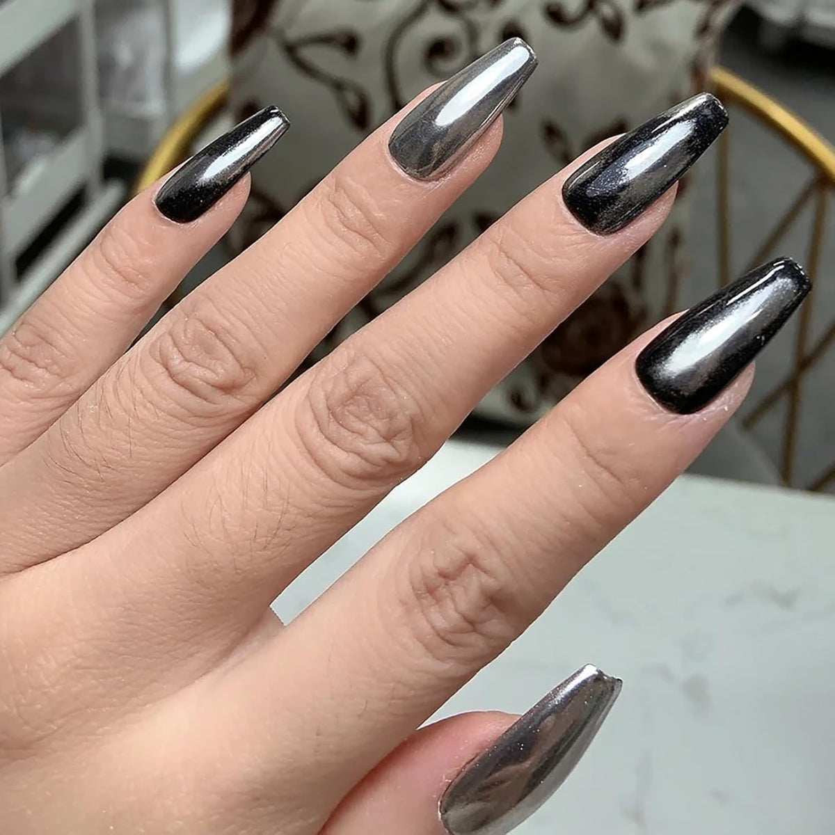 Nailwind Chrome Nail Powder, Black Mirror Nail Powder - Glossy, Glitter & Mirror Effect - DIY Nail Art Accessory with Metallic Pigments - Black - Image 4